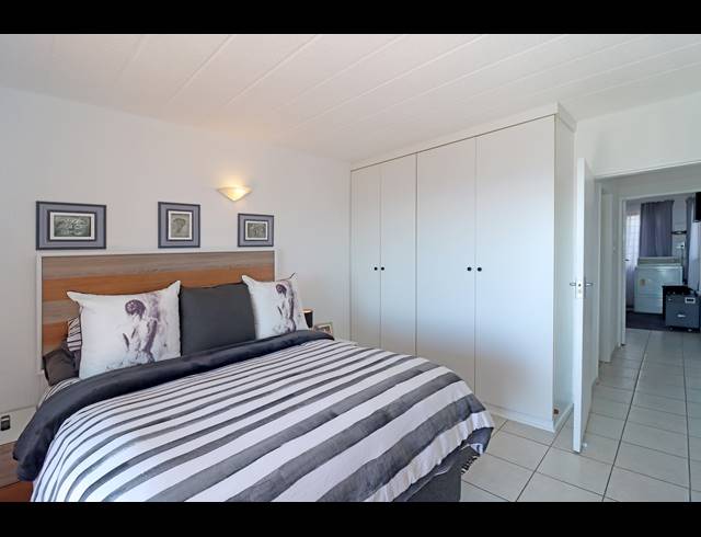2 BEDROOM APARTMENT FOR SALE IN NORTHCLIFF